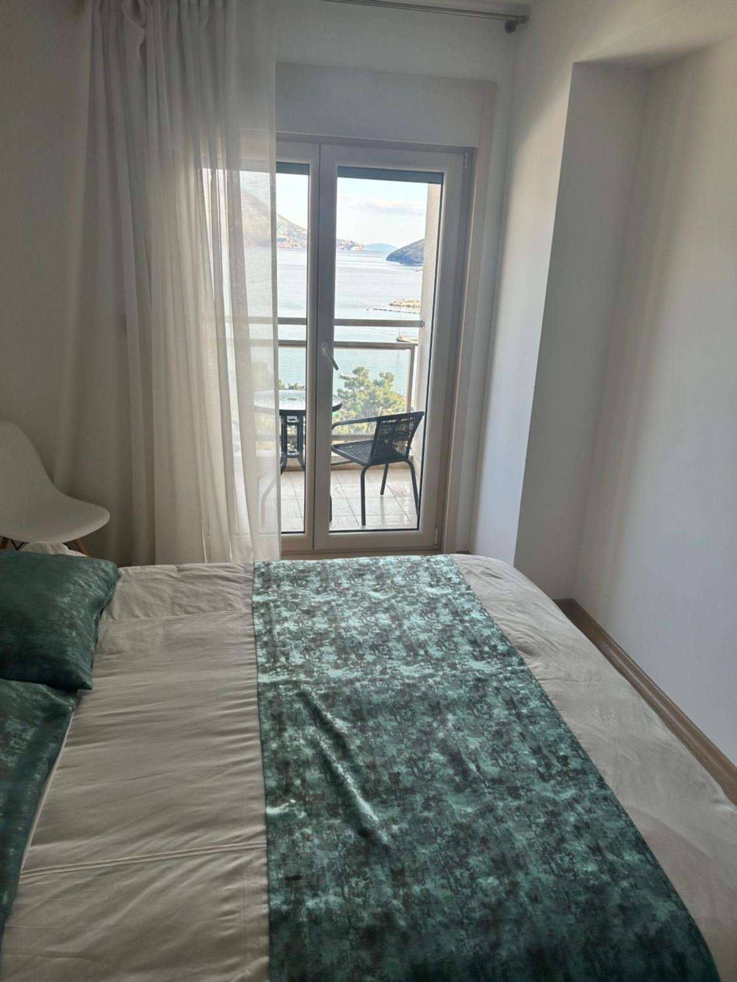 Apartments Krug Budva Eksteriør billede