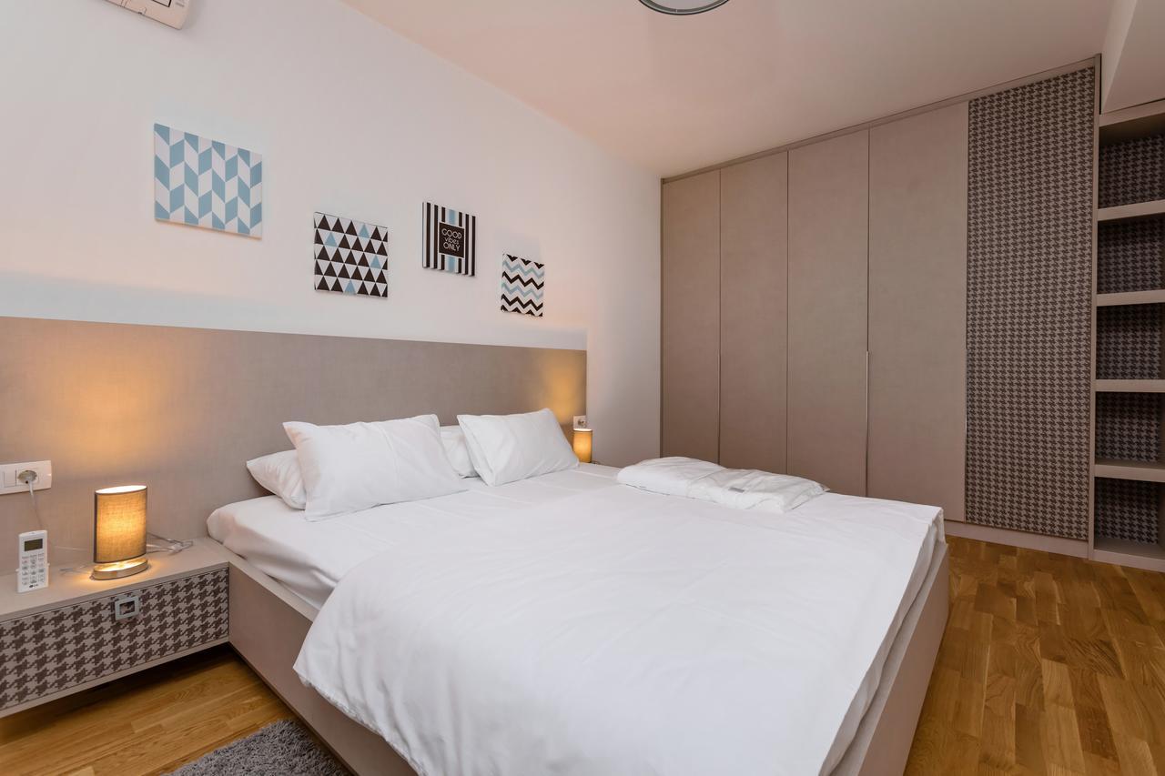 Apartments Krug Budva Eksteriør billede